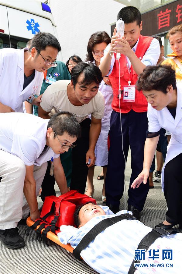 （新華全媒頭條&middot;圖文互動）（10）有一絲希望，就盡百倍努力&mdash;&mdash;貴州水城&ldquo;7&middot;23&rdquo;特大山體滑坡72小時救援紀(jì)實(shí)