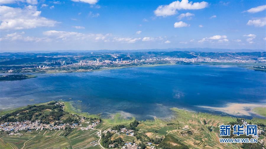 （壯麗70年&middot;奮斗新時(shí)代&mdash;&mdash;共和國(guó)發(fā)展成就巡禮&middot;圖文互動(dòng)）（7）多彩貴州闖新路