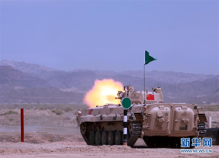 (圖文互動)(4)“國際軍事比賽-2019”:中國參賽隊刷新“蘇沃洛夫突擊”步戰(zhàn)車組單車賽紀錄
