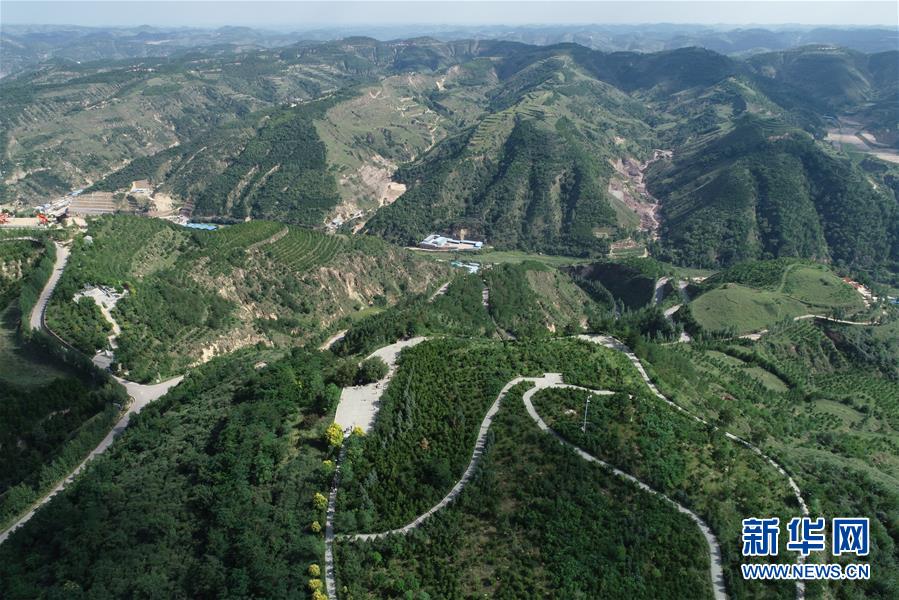 （新華全媒頭條&middot;壯麗70年&middot;奮斗新時(shí)代&mdash;&mdash;記者再走長征路&middot;圖文互動(dòng)）（8）紅星，從這里照耀中國&mdash;&mdash;陜北見證中國革命的歷史轉(zhuǎn)折