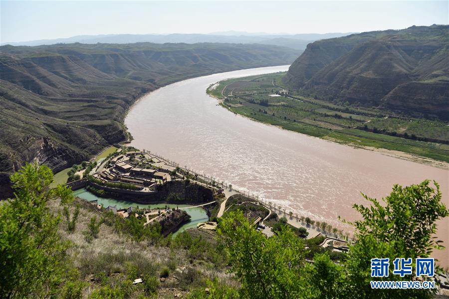 （新華全媒頭條&middot;壯麗70年&middot;奮斗新時代&mdash;&mdash;記者再走長征路&middot;圖文互動）（10）紅星，從這里照耀中國&mdash;&mdash;陜北見證中國革命的歷史轉(zhuǎn)折
