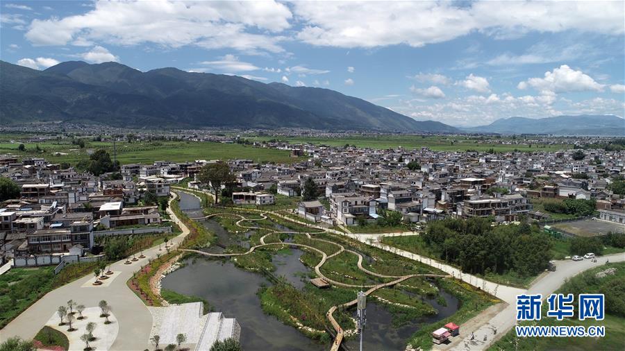(在習(xí)近平新時(shí)代中國(guó)特色社會(huì)主義思想指引下——新時(shí)代新作為新篇章·總書(shū)記關(guān)心的百姓身邊事·圖文互動(dòng))(7)留住鄉(xiāng)愁 綻放新顏——傳統(tǒng)村落保護(hù)激發(fā)鄉(xiāng)村活力