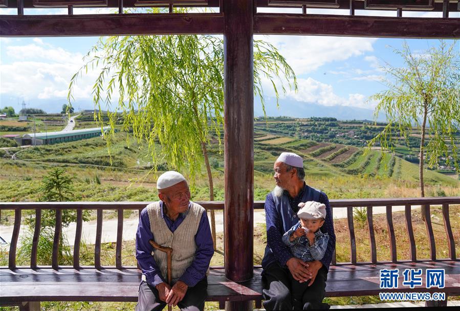 （新華全媒頭條&middot;決戰(zhàn)決勝脫貧攻堅(jiān)&middot;圖文互動）（1）以沖刺的狀態(tài)跑出決勝的姿態(tài)&mdash;&mdash;&ldquo;三區(qū)三州&rdquo;甘肅深貧區(qū)脫貧攻堅(jiān)報(bào)告