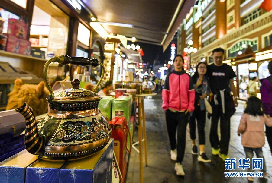 （新華全媒頭條&middot;圖文互動(dòng)）（6）同心筑夢映天山&mdash;&mdash;新疆70年改革發(fā)展穩(wěn)定述評