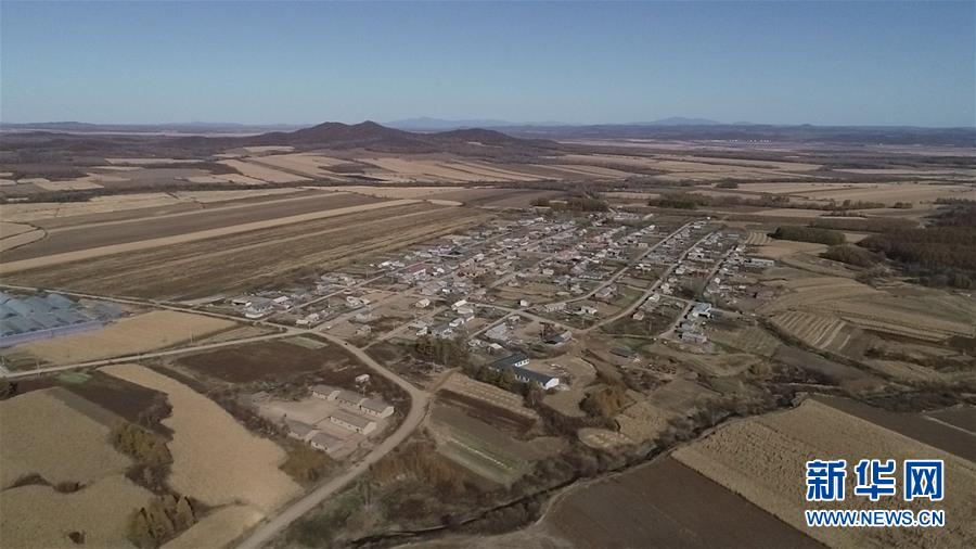 （在習(xí)近平新時(shí)代中國(guó)特色社會(huì)主義思想指引下&mdash;&mdash;新時(shí)代新作為新篇章&middot;總書記關(guān)心的百姓身邊事&middot;圖文互動(dòng)）（1）一個(gè)貧困山村的振興新動(dòng)能&mdash;&mdash;小故事里的大情懷之五