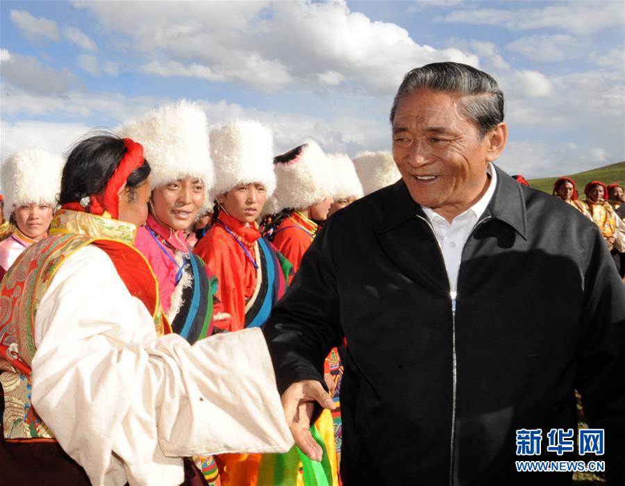 （壯麗70年&middot;奮斗新時(shí)代&mdash;&mdash;共和國榮光）（2）民族團(tuán)結(jié)的楷模&mdash;&mdash;熱地