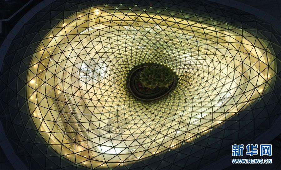 （在習(xí)近平新時(shí)代中國(guó)特色社會(huì)主義思想指引下&mdash;&mdash;新時(shí)代新作為新篇章&middot;總書記關(guān)切開放事&middot;圖文互動(dòng)）（5）開放的故事講不完&mdash;&mdash;海南開放再&ldquo;提速&rdquo;