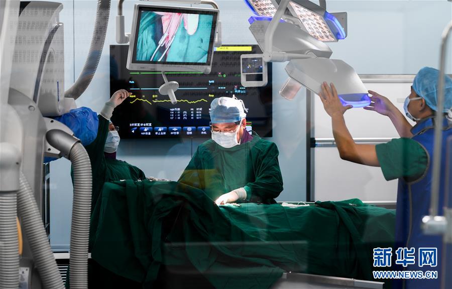 （在習(xí)近平新時(shí)代中國(guó)特色社會(huì)主義思想指引下&mdash;&mdash;新時(shí)代新作為新篇章&middot;總書記關(guān)切開放事&middot;圖文互動(dòng)）（8）開放的故事講不完&mdash;&mdash;海南開放再&ldquo;提速&rdquo;