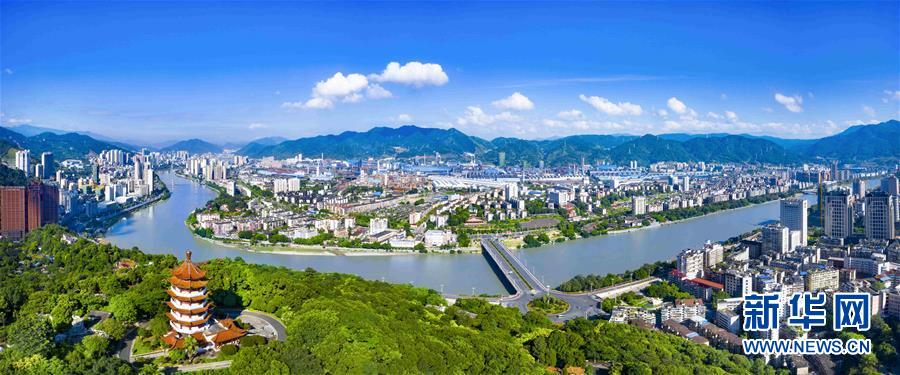 (新華全媒頭條·四中全會(huì)精神在基層·圖文互動(dòng))(5)“活優(yōu)富美”——八閩大地感受“中國(guó)之治”的生動(dòng)樣本