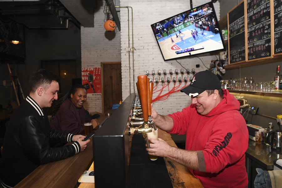 （在習(xí)近平新時(shí)代中國特色社會(huì)主義思想指引下&mdash;&mdash;新時(shí)代新作為新篇章&middot;總書記關(guān)切開放事&middot;圖文互動(dòng)）（1）中國引力：在開放的中國共創(chuàng)幸福 