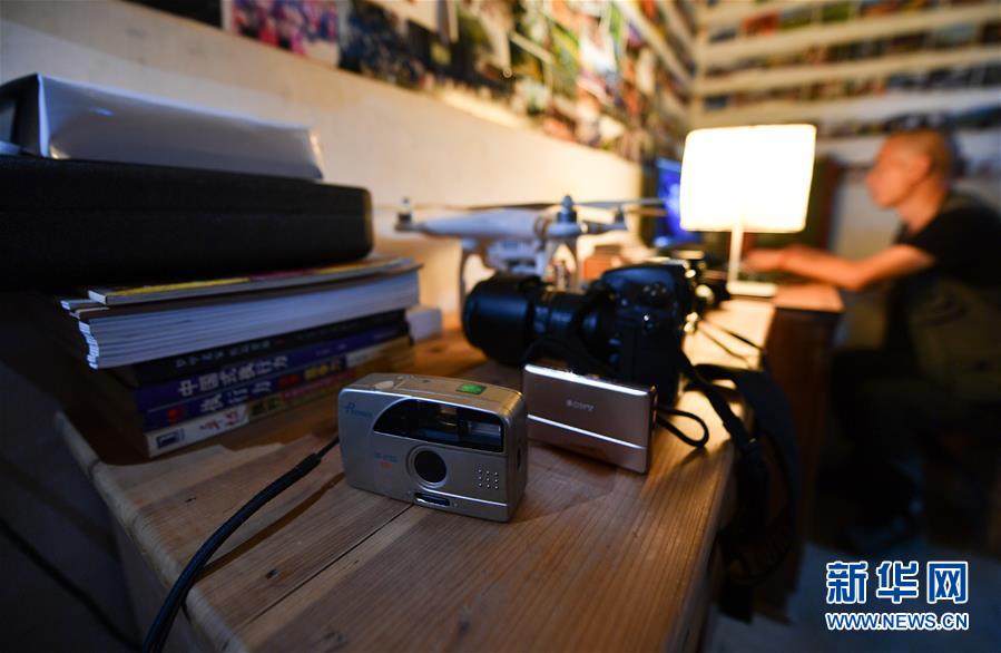 （圖文互動）（7）鄉(xiāng)村攝影師、鄉(xiāng)村&ldquo;模特&rdquo;、民宿店主&mdash;&mdash;鄉(xiāng)村旅游推動婺源農(nóng)民生活方式發(fā)生新變化