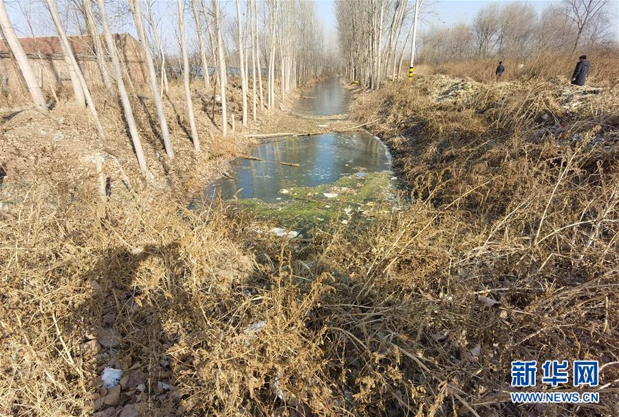 （新華調(diào)查&middot;國務(wù)院農(nóng)村人居環(huán)境大檢查&middot;圖文互動）（1）農(nóng)村生活污水何處去？&mdash;&mdash;農(nóng)村污水治理&ldquo;梗阻&rdquo;現(xiàn)象調(diào)查