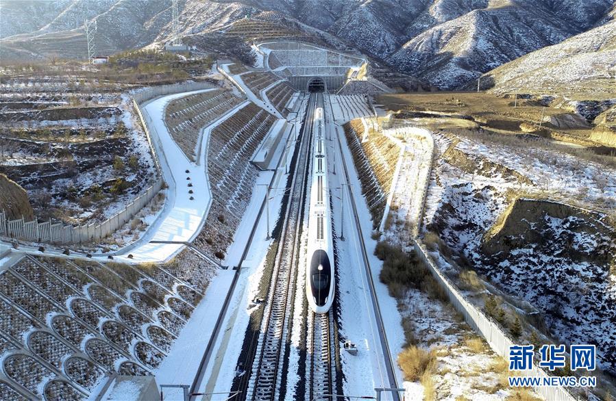（新華全媒頭條&middot;圖文互動）（12）百年跨越，逐夢京張&mdash;&mdash;寫在京張高鐵開通暨中國高鐵突破3.5萬公里之際