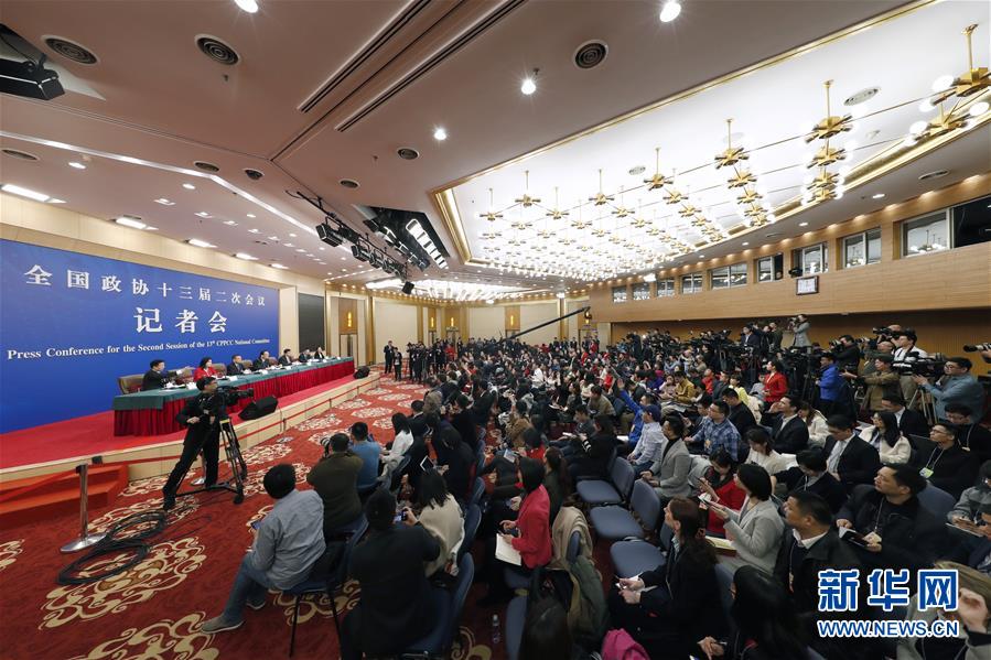 （兩會(huì)）（4）政協(xié)委員談優(yōu)化營(yíng)商環(huán)境、促進(jìn)民營(yíng)經(jīng)濟(jì)高質(zhì)量發(fā)展