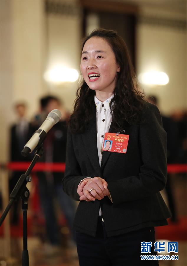 （兩會(huì)&middot;面對面）（6）全國人大代表接受采訪