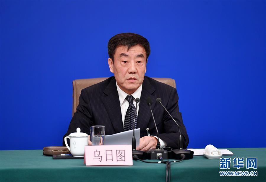 (兩會·XHDW)(9)全國人大相關(guān)負責人就“人大立法工作”答記者問