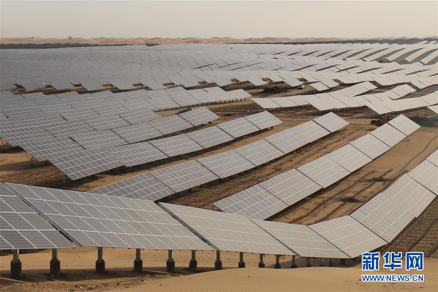 (在習(xí)近平新時代中國特色社會主義思想指引下——新時代新作為新篇章·總書記關(guān)切高質(zhì)量發(fā)展·圖文互動)(3)從一粒沙看不斷擴大的中國綠色版圖