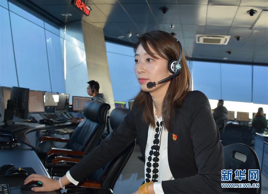 （關(guān)注春運(yùn)&middot;圖文互動(dòng)）在崗一分鐘，保證安全60秒&mdash;&mdash;記守護(hù)遠(yuǎn)航客機(jī)的&ldquo;燈塔&rdquo;管制員