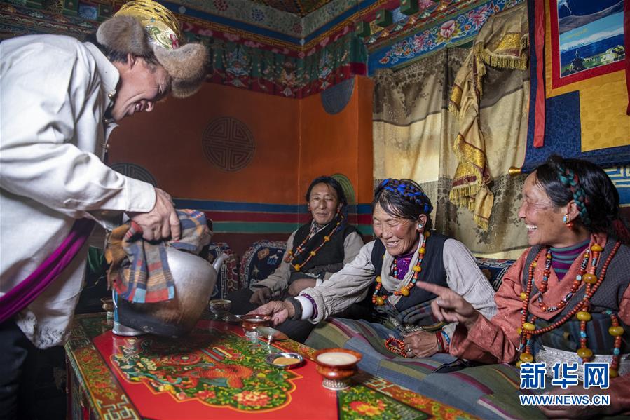 (新春走基層·圖文互動)(8)守土與鄉(xiāng)愁——走進珠峰腳下的村莊