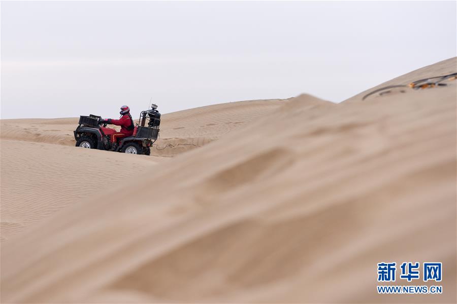 （新春走基層&middot;圖文互動）（3）大漠中，一頂帳篷守歲五年