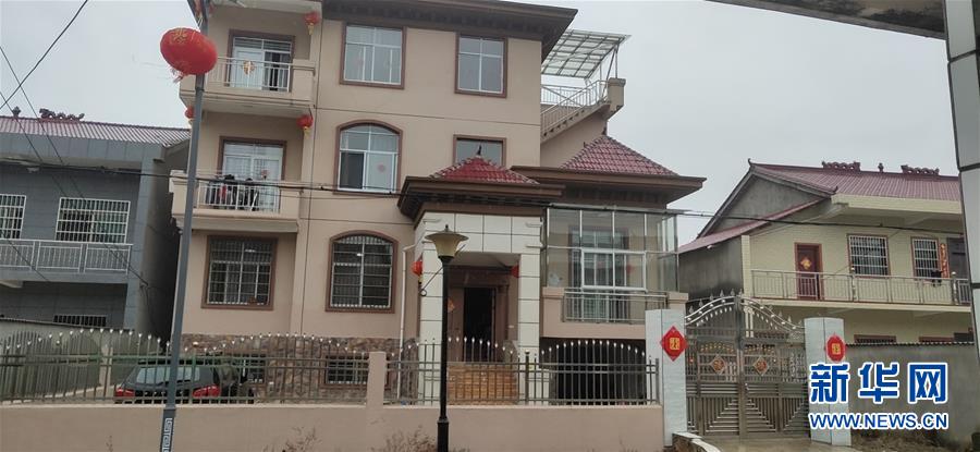 （聚焦疫情防控&middot;圖文互動(dòng)）（1）從武漢返鄉(xiāng)的一家人：&ldquo;鄰里情割不斷，自行隔離是義務(wù)&rdquo;