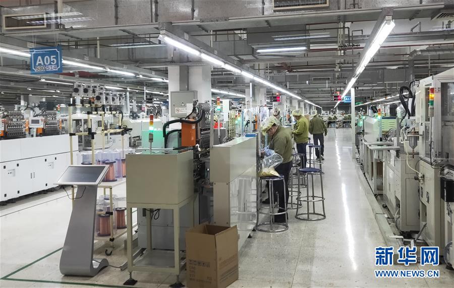 （來自經(jīng)濟(jì)前沿的故事&middot;企業(yè)復(fù)工復(fù)產(chǎn)&middot;圖文互動(dòng)）（1）看1500多名工人是如何復(fù)工的？&mdash;&mdash;湖南郴州一家企業(yè)復(fù)工目擊記 