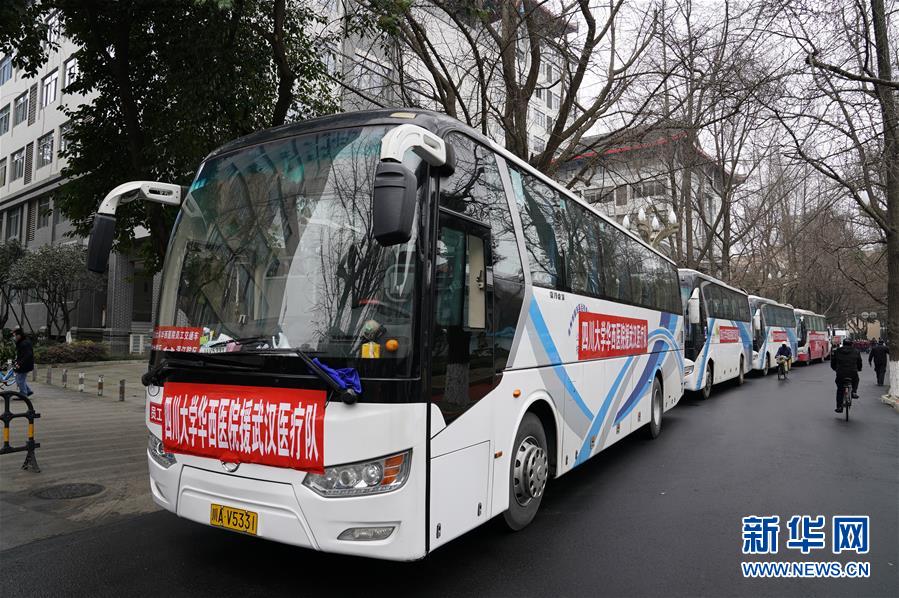 （在習(xí)近平新時代中國特色社會主義思想指引下&mdash;&mdash;新時代新作為新篇章&middot;習(xí)近平總書記關(guān)切事&middot;圖文互動）（2）點(diǎn)亮希望 驅(qū)魔救人&mdash;&mdash;全國醫(yī)護(hù)人員馳援湖北的故事