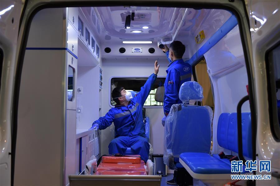 (在習近平新時代中國特色社會主義思想指引下——新時代新作為新篇章·習近平總書記關(guān)切事·圖文互動)(3)科學的“硬核力量”——來自抗疫一線的報告