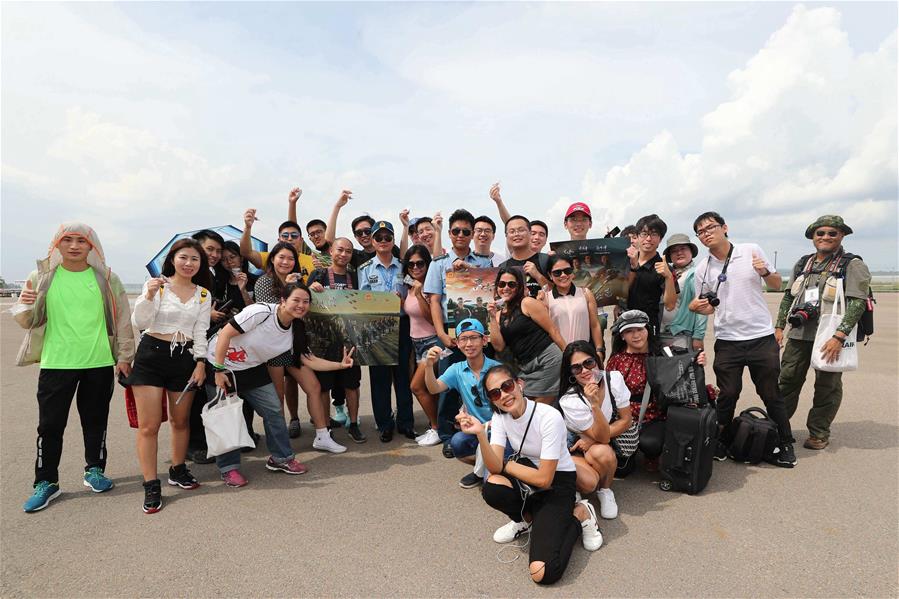 （聚焦疫情防控&middot;圖文互動(dòng)）（2）運(yùn)-20&ldquo;硬核機(jī)票&rdquo;為啥走紅走心？ &mdash;&mdash;探尋空軍的戰(zhàn)&ldquo;疫&rdquo;故事