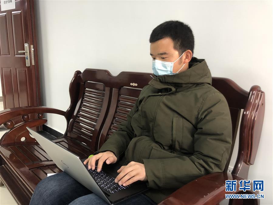 （新華全媒頭條配圖&middot;圖文互動）（11）戰(zhàn)&ldquo;疫&rdquo;的一天&mdash;&mdash;新華社記者直擊湖北保衛(wèi)戰(zhàn)