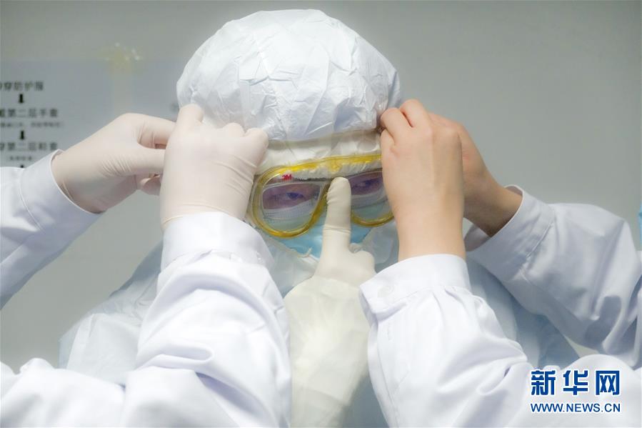 （新華全媒頭條&middot;圖文互動）（3）&ldquo;與國家同舟，與人民共濟&rdquo;&mdash;&mdash;新冠肺炎重癥救治同濟醫(yī)院戰(zhàn)&ldquo;疫&rdquo;直擊