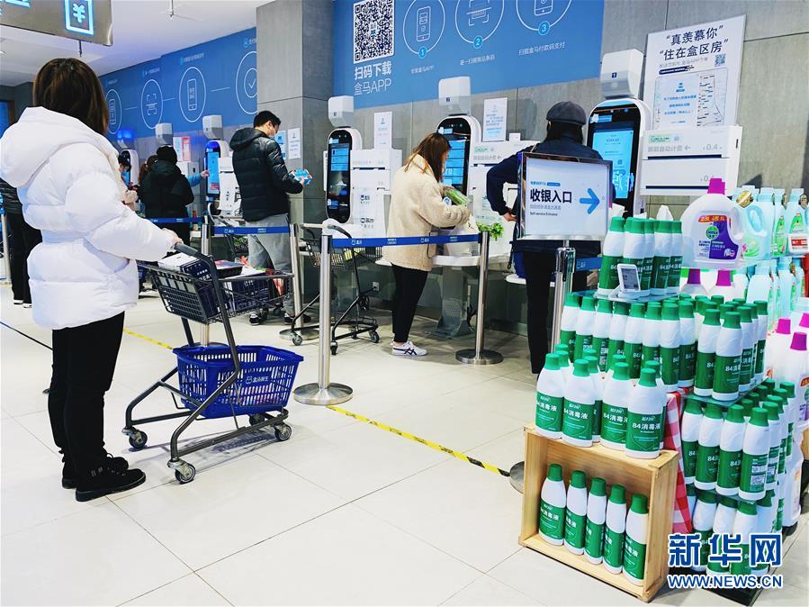 （圖文互動）（2）吃粉擼串，商圈&ldquo;打卡&rdquo;，動車出廠&mdash;&mdash;湖南&ldquo;標(biāo)簽&rdquo;復(fù)蘇記