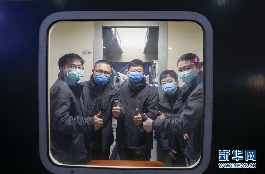 （聚焦疫情防控&middot;對口支援19省份在奮戰(zhàn)&middot;圖文互動）（1）&ldquo;當(dāng)我們摘下口罩，看到彼此勝利的微笑&rdquo;&mdash;&mdash;重慶對口支援孝感市抗擊疫情紀(jì)實(shí)