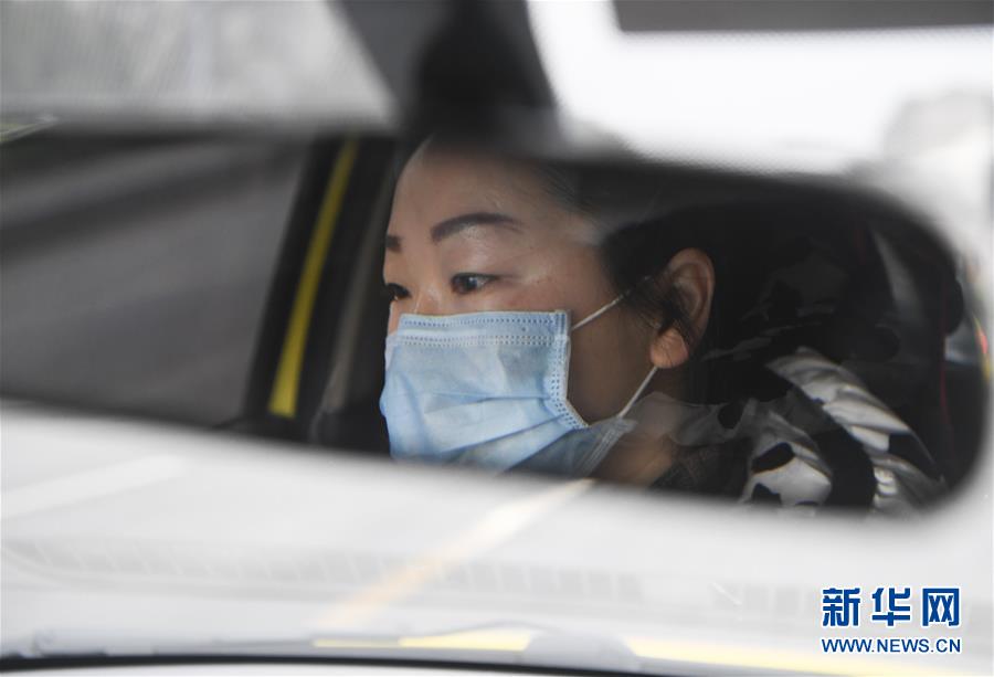 （聚焦疫情防控&middot;圖文互動(dòng)）（1）&ldquo;讓醫(yī)務(wù)人員無(wú)后顧之憂！&rdquo;&mdash;&mdash;重慶志愿者&ldquo;守護(hù)&rdquo;千余名一線醫(yī)護(hù)人員家屬見聞