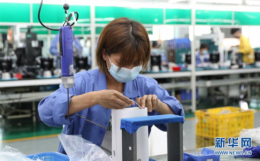 （抓好經(jīng)濟(jì)發(fā)展 應(yīng)對復(fù)雜局面&middot;圖文互動）（1）在&ldquo;家電之都&rdquo;順德看&ldquo;中國制造&rdquo;抗壓前行 