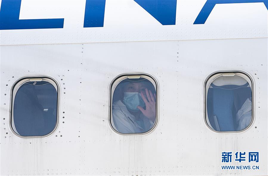 （新華全媒頭條&middot;圖文互動）（7）最美逆行者，武漢永遠記得你！&mdash;&mdash;首批援鄂醫(yī)療隊返程紀實