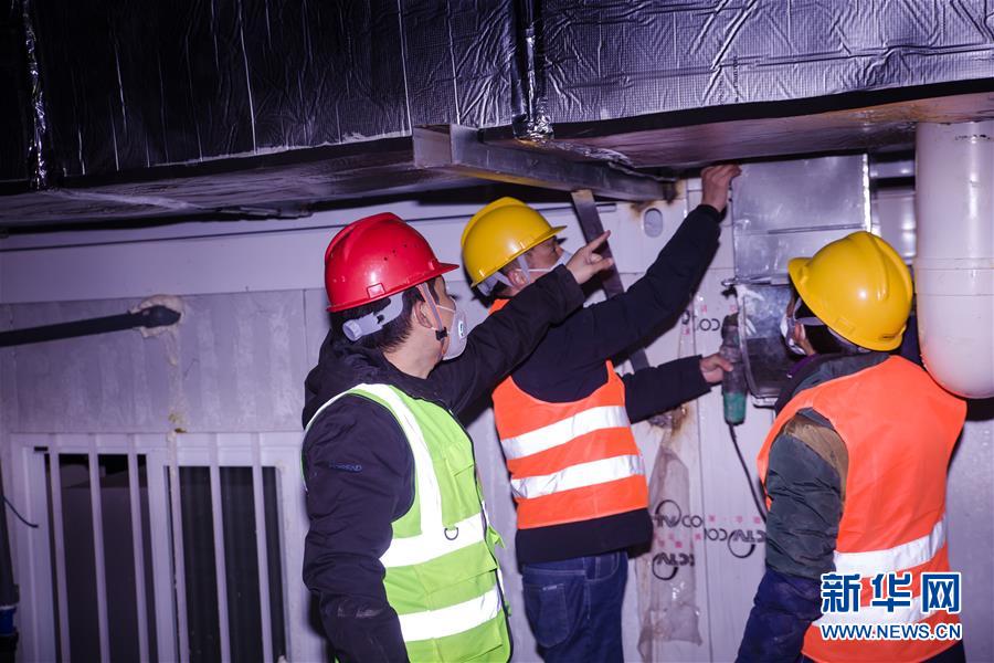 （一線抗疫群英譜&middot;圖文互動）（2）羅文浩：&ldquo;女兒，你的名字里有溫暖，有榮光！&rdquo;