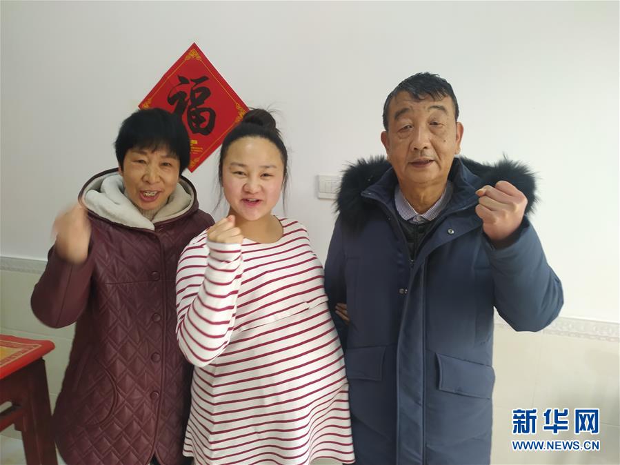 （一線抗疫群英譜&middot;圖文互動）（4）羅文浩：&ldquo;女兒，你的名字里有溫暖，有榮光！&rdquo;