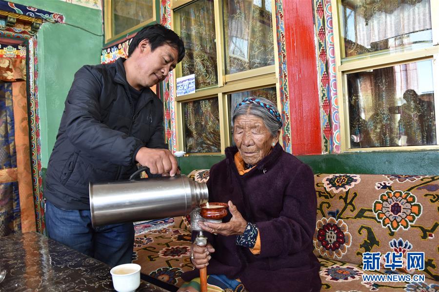 （圖文互動(dòng)）（4）堅(jiān)守與新生&mdash;&mdash;西藏農(nóng)奴制社會(huì)經(jīng)歷者說(shuō)