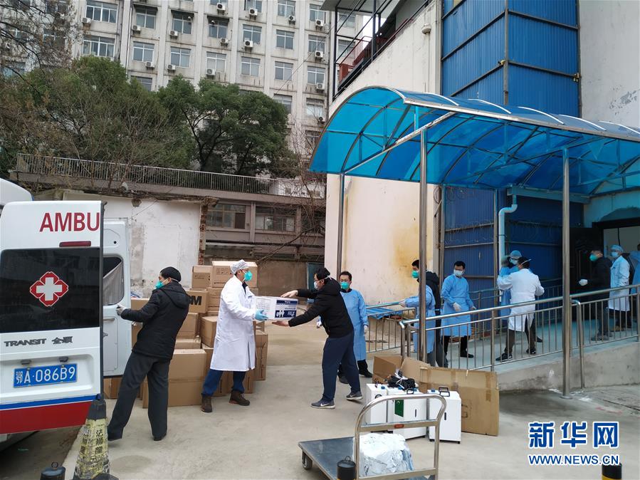 (在習(xí)近平新時代中國特色社會主義思想指引下——新時代新作為新篇章·習(xí)近平總書記關(guān)切事·圖文互動)(6)化“危”為“機” 念好“新”字訣——各地產(chǎn)業(yè)發(fā)展“新”動向掃描