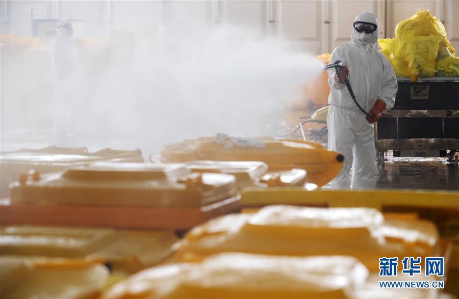 （聚焦疫情防控&middot;圖文互動）（5）&ldquo;隱蔽&rdquo;防線上的阻擊戰(zhàn)&mdash;&mdash;武漢醫(yī)療廢物處理從&ldquo;全線告急&rdquo;到&ldquo;日產日清&rdquo; 