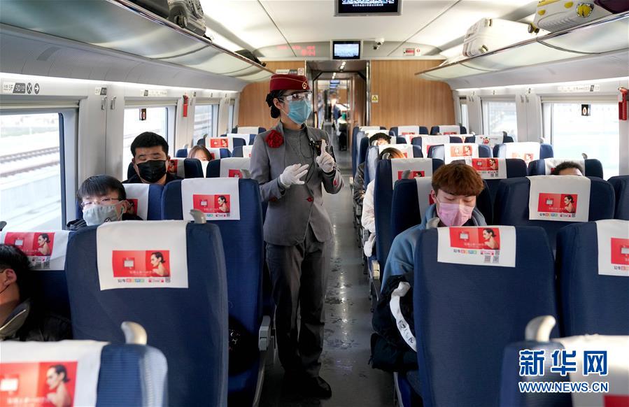 (新華全媒頭條·圖文互動)(6)沖寒已覺東風(fēng)暖——記習(xí)近平總書記在浙江調(diào)研疫情防控和復(fù)工復(fù)產(chǎn)