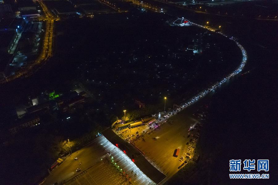 （新華全媒頭條&middot;圖文互動）（3）武漢重啟，不負(fù)春天&mdash;&mdash;寫在武漢&ldquo;解封&rdquo;之際