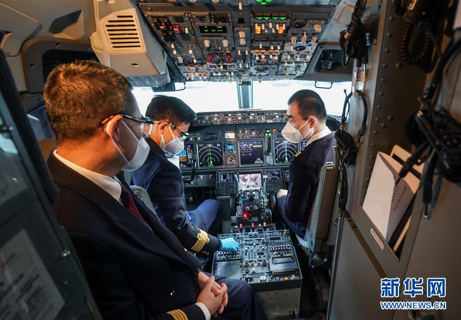 （新華全媒頭條&middot;圖文互動）（10）武漢重啟，不負(fù)春天&mdash;&mdash;寫在武漢&ldquo;解封&rdquo;之際