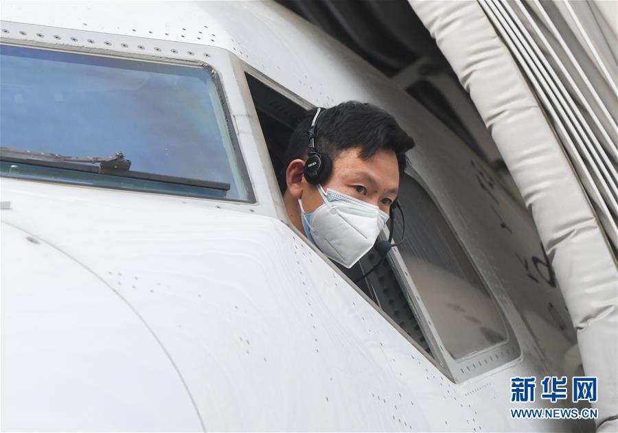 （新華全媒頭條&middot;圖文互動）（11）武漢重啟，不負(fù)春天&mdash;&mdash;寫在武漢&ldquo;解封&rdquo;之際