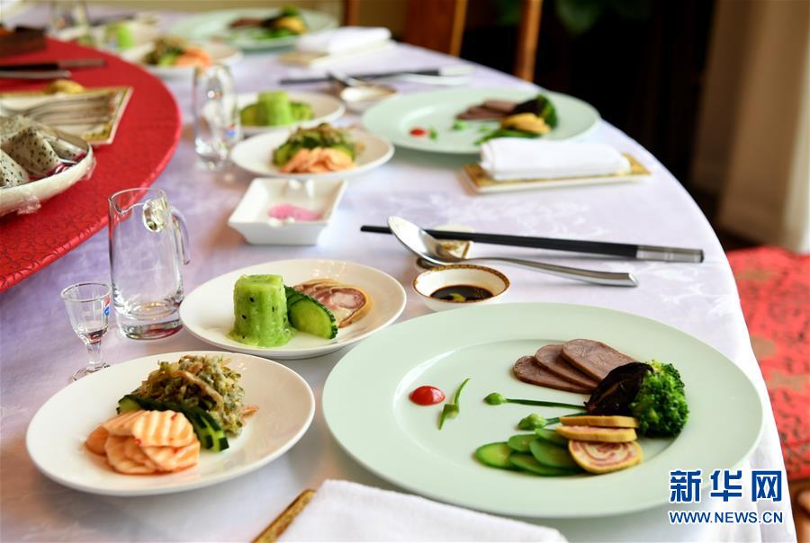 （聚焦復(fù)工復(fù)產(chǎn)&middot;圖文互動）（2）&ldquo;分得安心，吃得放心&rdquo;&mdash;&mdash;豫菜老字號的復(fù)工見聞