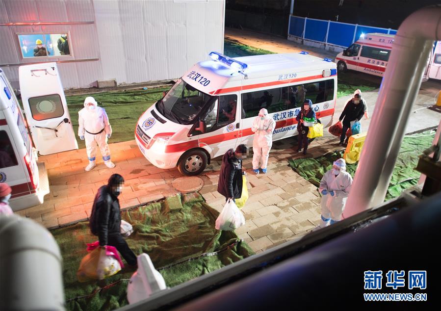 （聚焦疫情防控&middot;圖文互動）（11）分秒必爭！一切為了治病救人&mdash;&mdash;中國抗疫生命至上的生動實踐