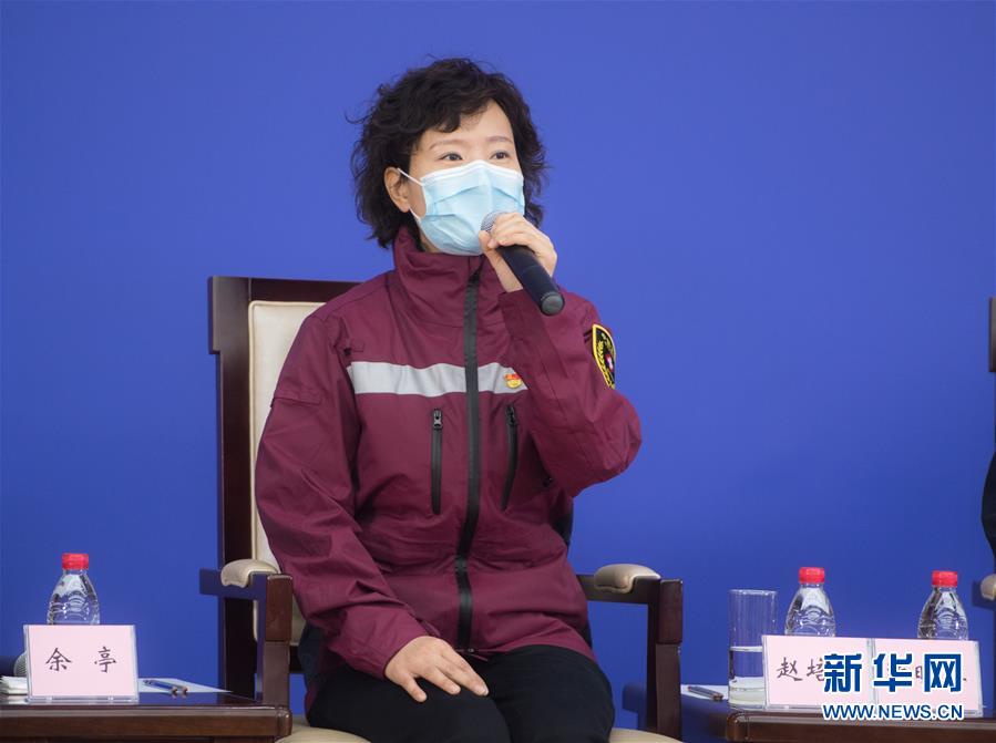 （聚焦疫情防控&middot;圖文互動）（5）分秒必爭！一切為了治病救人&mdash;&mdash;中國抗疫生命至上的生動實踐