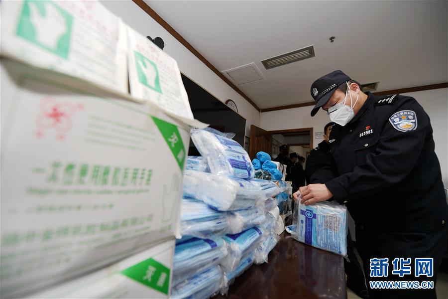 （聚焦疫情防控&middot;圖文互動）（10）在戰(zhàn)&ldquo;疫&rdquo;大考中不斷進(jìn)步&mdash;&mdash;中國抗疫治理能力的生動實(shí)踐