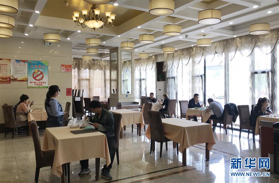 （聚焦復(fù)工復(fù)產(chǎn)&middot;圖文互動(dòng)）（1）春暖花開迎客來&mdash;&mdash;天津餐飲業(yè)回暖一線直擊